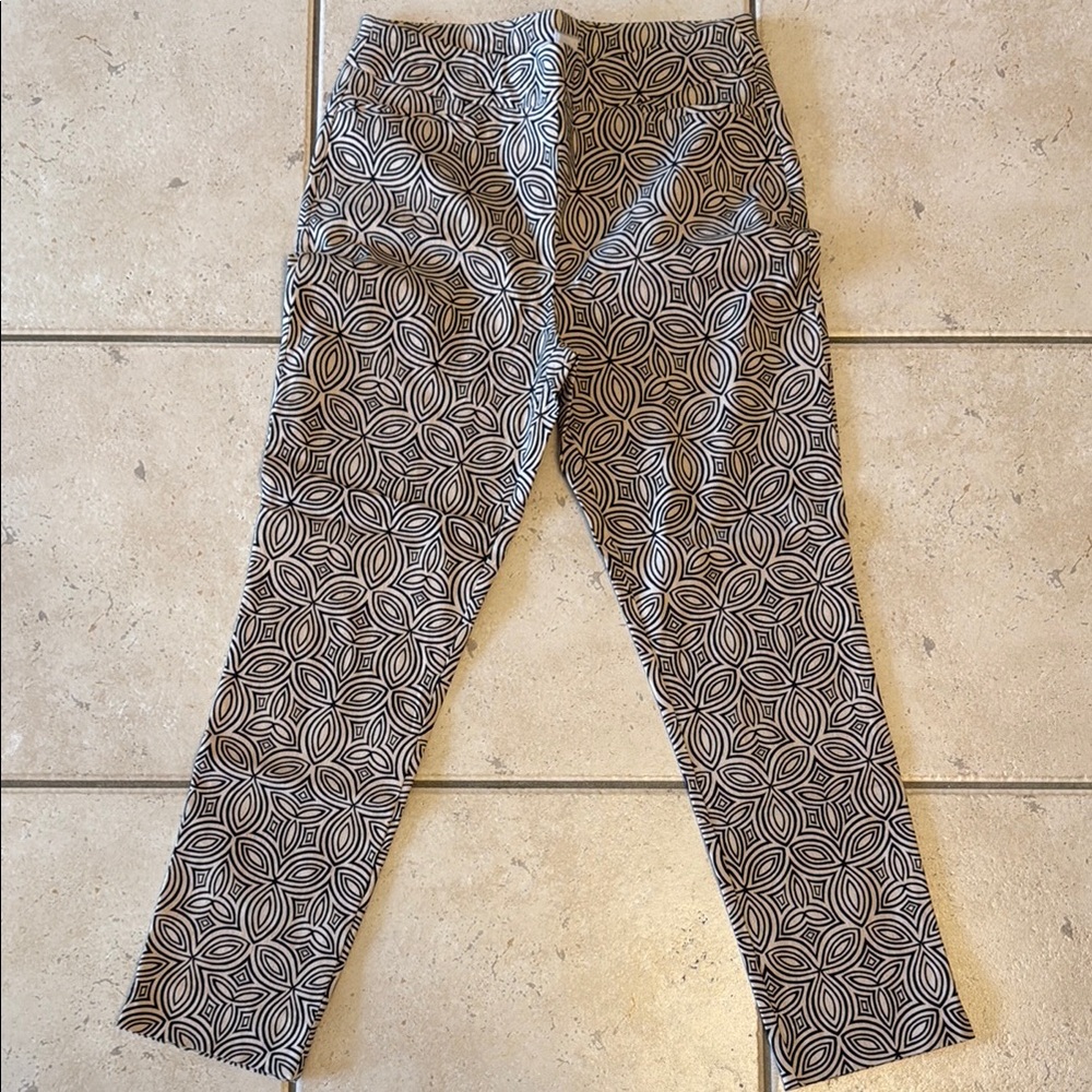 Chico's Black and White Geometric Men's Chinos